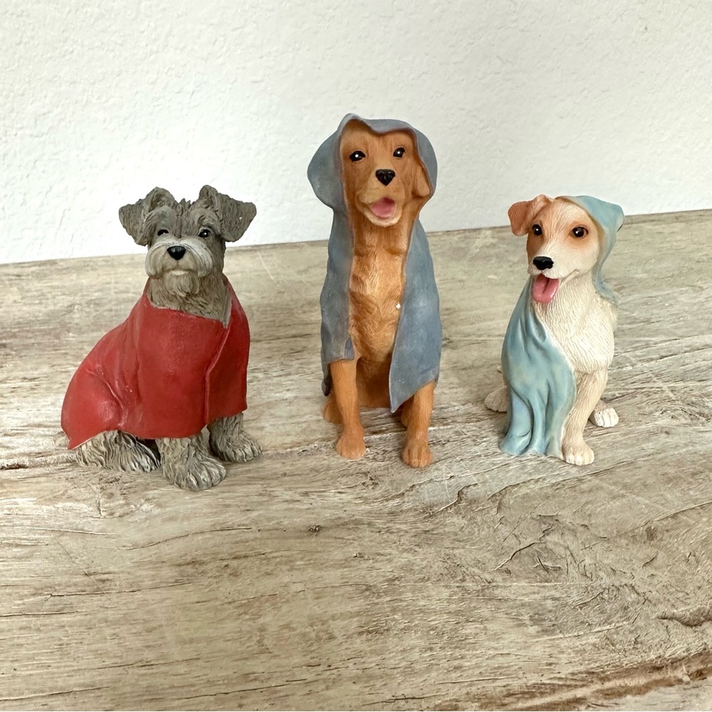 Roman Dog Crèche Nativity Partial Resin Set